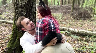 Octokuro WolfGirl Will Lure Into The Deep And Dark Woods