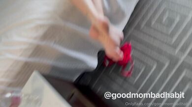 Goodmombadhabit