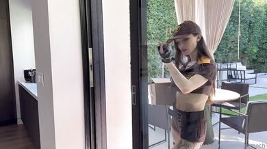 Lucy Mochi, Dainty Wilder, UPS Delivers Interracial Lesbians Onlyfans Video Leaked