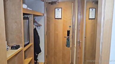 Kittybrat, Swinger Hotwife BBC Hookup While Husband Films Onlyfans Video Leaked