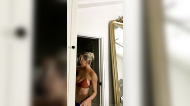 Lindsey Pelas, Fishnet Lingerie Bedroom Tease Live Stream Onlyfans Video Leaked