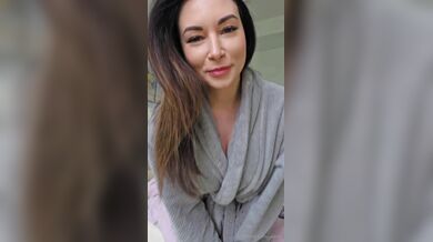 Alinity, Bikini Try-On-Haul Onlyfans Video Leaked