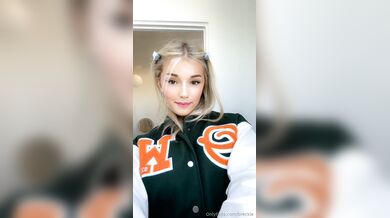Breckie Hill, Big Boobs Blonde Nipslip PPV Onlyfans Video Leaked