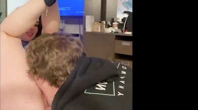 Bratty_Maddie_X, Deep Tongue Rimjob Before a Impregnation Creampie Onlyfans Video Leaked