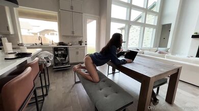 AsianMochi, Asian Teen Caught Sexting And Fucked in The Kitchen Onlyfans Video Leaked