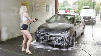 Kaylee Killion, Nude Washing At The Car Wash Onlyfans Video Leaked