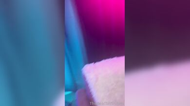 Skye hotwife - real-tall-sisters-twin-lesbian-sex