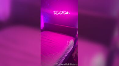 Skye hotwife - Tall Twins Messages