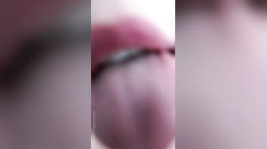 HeatheredEffect, Pink Dress Tongue Licking ASMR Onlyfans Video Leaked