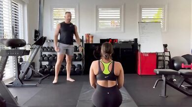 Isabelle Eleanore, Fit Yoga Instructor POV Sextape at the Gym Onlyfans Video Leaked