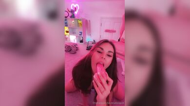 Lauren Alexis, Dildo Blowjob Live Stream Onlyfans Video Leaked