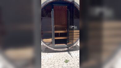 TXSnacks Sauna blowjob