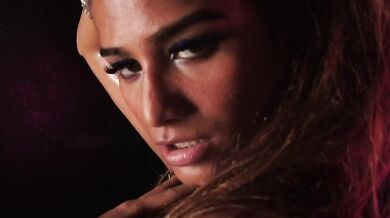 Poonam Pandey, Asian Supermodel Babe Oiled Up Onlyfans Video Leaked