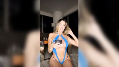 Lyna Perez, Thicc Babe Hotel Room Live Stream Onlyfans Video Leaked