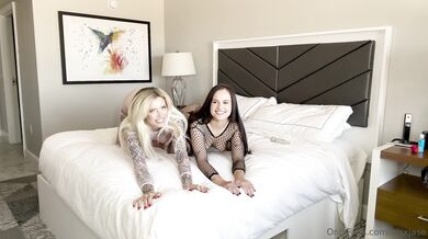 IrisxJase, Kitt Jones, Tef Wesley, Two Thicc Babes in Fishnet Suit FFMM Foursome Onlyfans Video Leaked