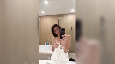 Megnutt02, Post Shower Naked Tease Onlyfans Video Leaked