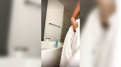 Asian Candy, Asian Teen Bathtub Live Stream Dildo Fuck Onlyfans Video Leaked