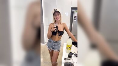 Alex Paige Moore, Blonde Babe Car Sextape Onlyfans Video Leaked