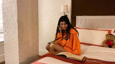 Mia Khalifa, Hot Arab Babe Naked Bathtub Vlog Tease Onlyfans Video Leaked