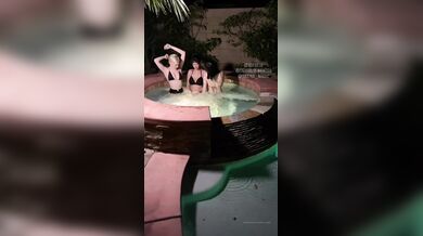 Skye Blue, Foursome In The Outdoor Hot Jacuzzi Onlyfans Video Leaked