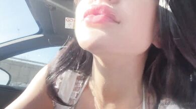 Emily Rinaudo, Giving A Blowjob While He Was Driving Onlyfans Video Leaked