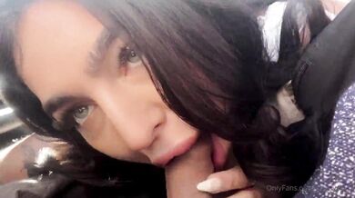 Emily Rinaudo, Giving A Blowjob While He Was Driving Onlyfans Video Leaked