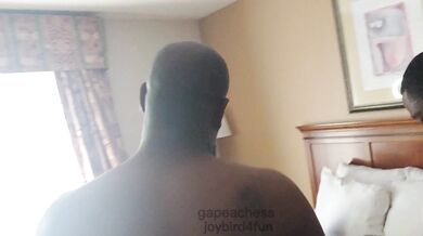 hotwife_peaches_-_FFMM_Afternoon_fun_with_new_friends