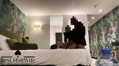 Besthottwife - threesome 1