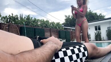 Camila Elle, Horny Ebony Babe Poolside Bikini Sextape Onlyfans Video Leaked