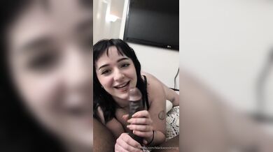 Winnygirl360Lilithlustxo - 19 year old cutie learning that sucking BBC