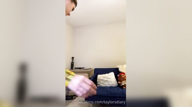 Dare Taylor, Hot Girl With Perfect Body Striptease Onlyfans Video Leaked