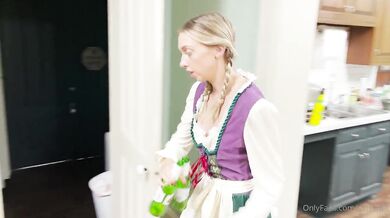 Itsmecat, The Barmaid Gets Anal Fucked By Halloween Onlyfans Video Leaked