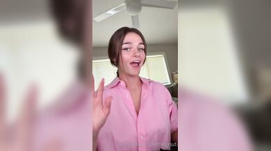 Megnutt02, Glasses Teen Topless Big Tits Tease Onlyfans Video Leaked