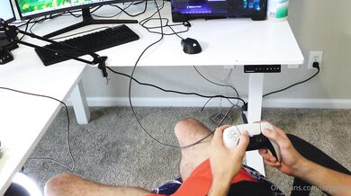 Izzy Green, Blowjob And Fuck While Boyfriend Games Onlyfans Video Leaked