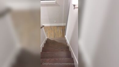 Summer Brookes, Thicc Blonde Babe Caught Watching Porn On The Couch Onlyfans Video Leaked