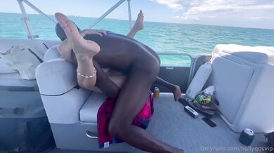 Hollyqos - A few weeks ago we invited my bull friend JLove out on the