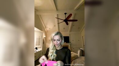 Lindsey Pelas, Hot Lingerie Try-On-Haul Livestream Onlyfans Video Leaked