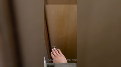 Mady Gio, Blowjob Boobjob Pov In The Public Restroom Onlyfans Video Leaked