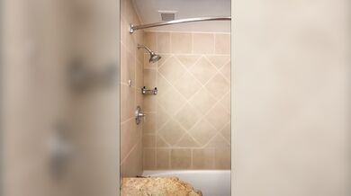 Grace Charis, Two Horny Lesbian Naked Shower Livestream Onlyfans Video Leaked