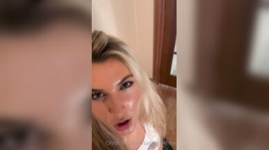 Sabrina Vaz, Blonde Schoolgirl Tease Onlyfans Video Leaked