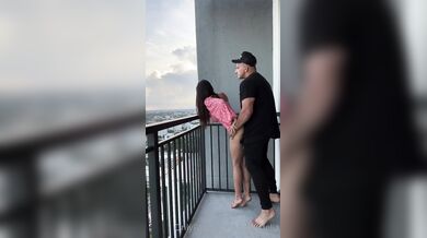 Delia Rose, Outdoor Balcony Doggystyle Sextape Onlyfans Video Leaked