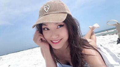 Asianmochi, Asian Skinny Babe Fucks The Beach Boy Onlyfans Video Leaked