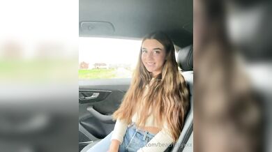 Beachbbyxxx, Horny Teen Fucking In The Car Backseat Onlyfans Video Leaked