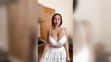 Louisa Khovanski, Thicc Babe Showing Off Her Big Ass And Tits Onlyfans Video Leaked