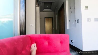 Aellagirl, Riding A Big Cock On The Red Couch Onlyfans Video Leaked