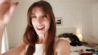 Erin Gilfoy, Milf Sexy Lingerie Try-On-Haul Onlyfans Video Leaked