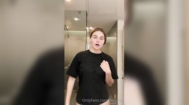 Megnutt02, Wet Big Tits Shower Tease Onlyfans Video Leaked