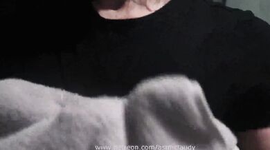 Asmr Claudy, Teasing Her Feet In The Bathroom Onlyfans Video Leaked