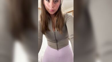 Sophieraiin, Striptease From Her Gym Outfit Onlyfans Video Leaked