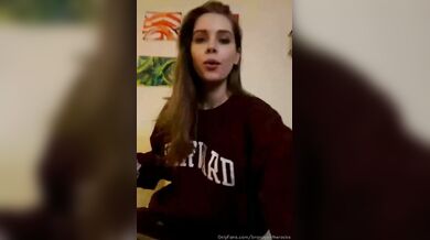 Brandy Gordon, Wine Livestream Striptease Onlyfans Video Leaked